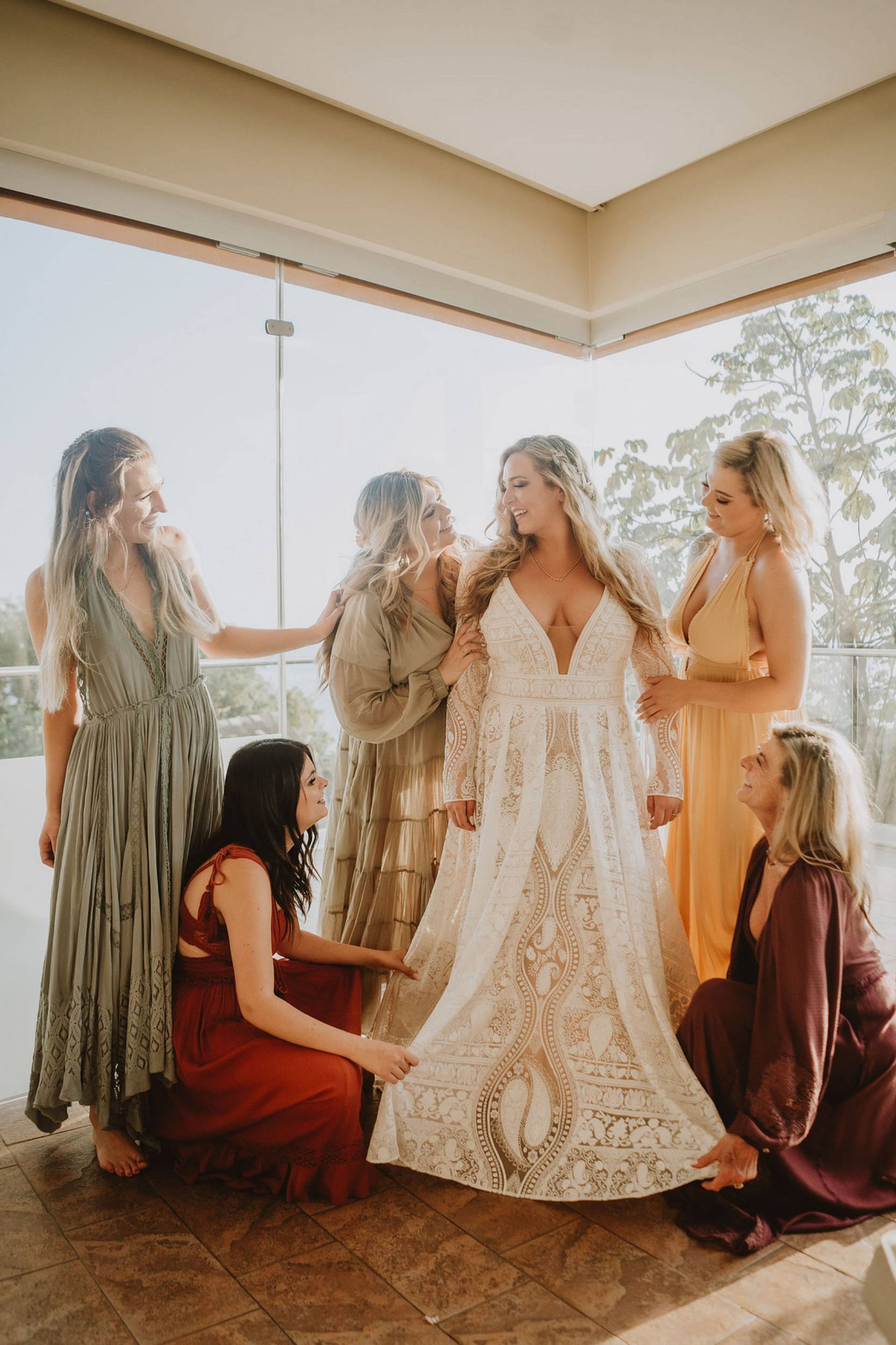 Carsen_Stephen_Adri Mendez Photography_Carsen_Stephen_wedding-139_low boho inspired bride with here tribe