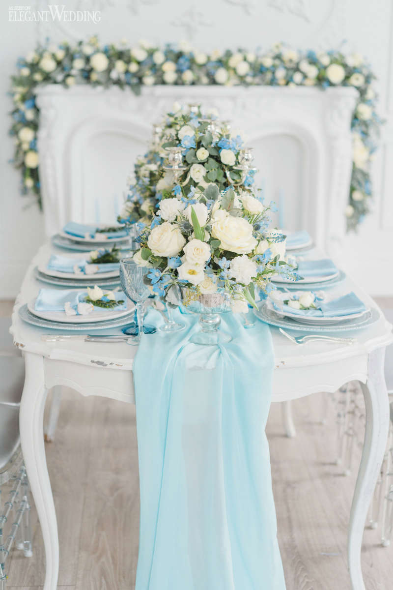 elegant wedding blue wedding theme16 blue wedding tablescape