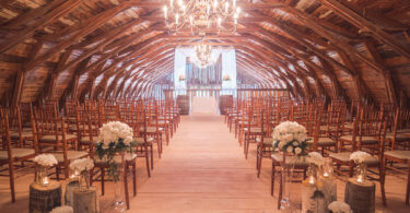 La Seigneurie rustic barn wedding venue