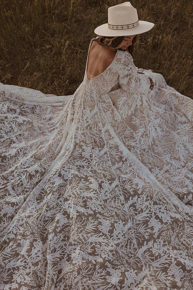 Picture3 long sleeve lace wedding dresses