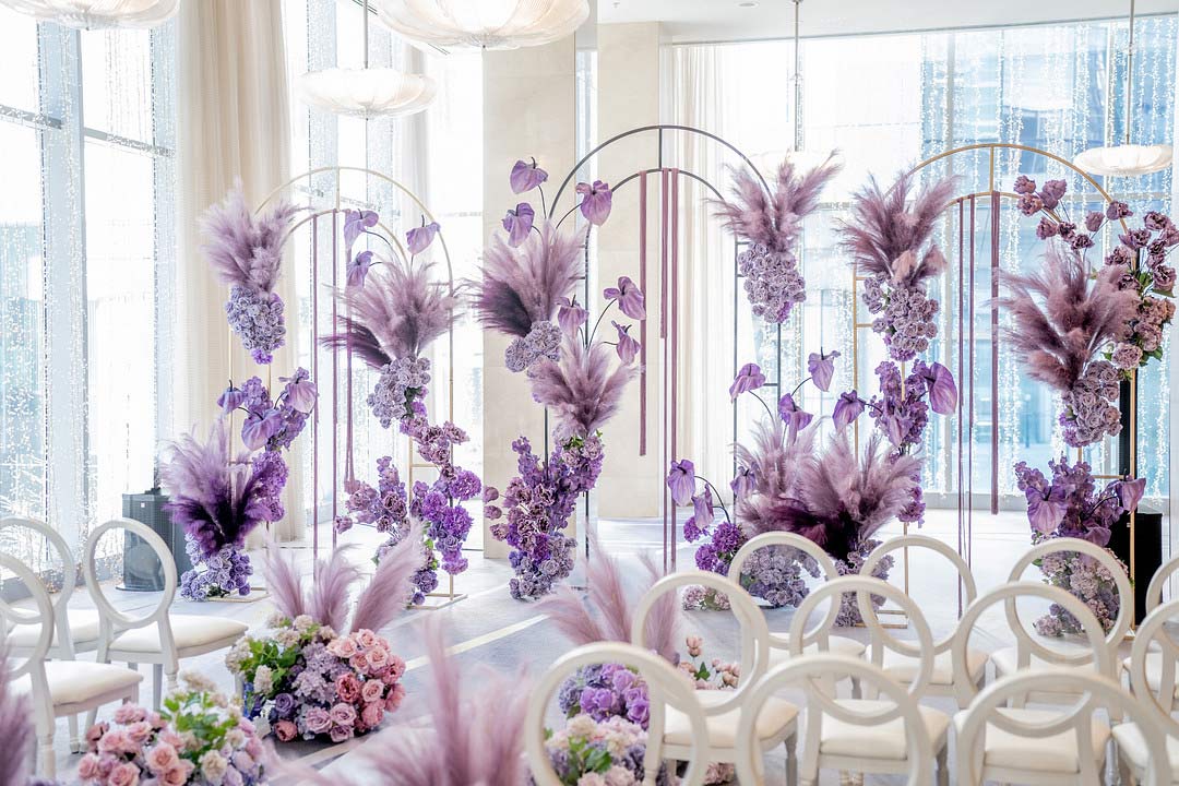 Rhythm-&-Romance-~-A-tribute-to-Motown-Elegance_WPIC-Inc_low._7 purple wedding ceremony theme