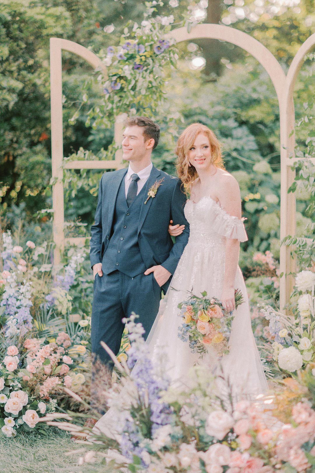 Whimsical-Garden-Wedding_Katrina-Bernard-Photography_Katrina-Bernard-Photography--94_low whimsical garden wedding theme